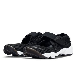 (WMNS) Nike Air Rift Breathe
"Black Cool Grey White' in the box tags on 8